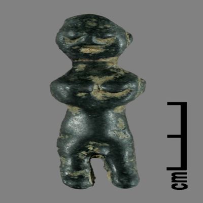 Figurine. Female figure with arms resting on chest. Bronze.; YPM BC 031151